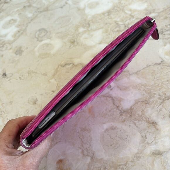 Coach Mini Signature Ipad Tablet Padded Zippered Sleeve Authentic Fuchsia - Picture 3 of 10